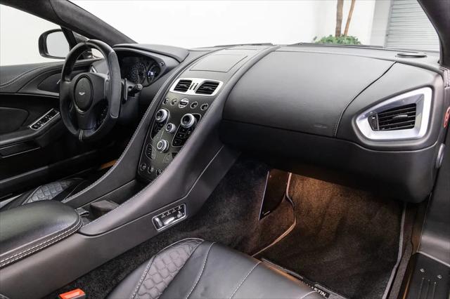 2015 Aston Martin Vanquish Standard