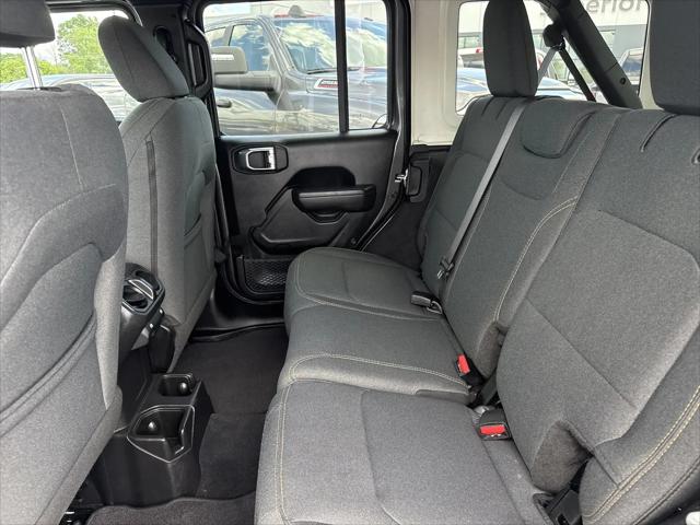 2025 Jeep Wrangler 4-Door Summit 4x4