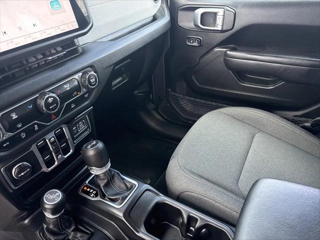 2025 Jeep Wrangler 4-Door Summit 4x4