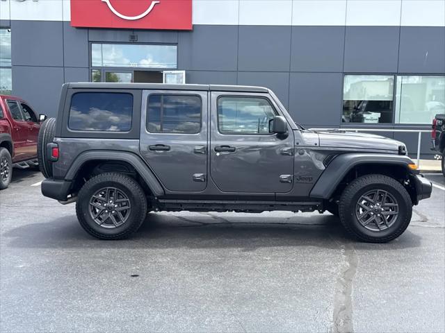 2025 Jeep Wrangler 4-Door Summit 4x4