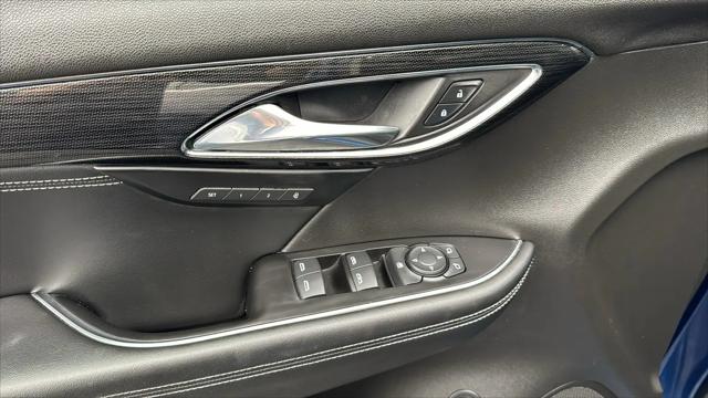 2023 Buick Envision Essence FWD