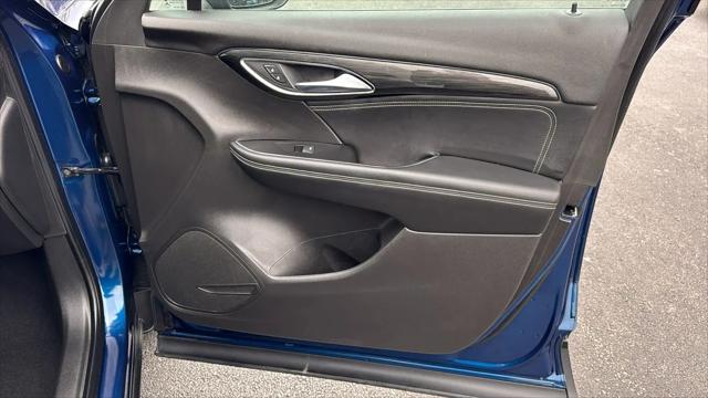 2023 Buick Envision Essence FWD