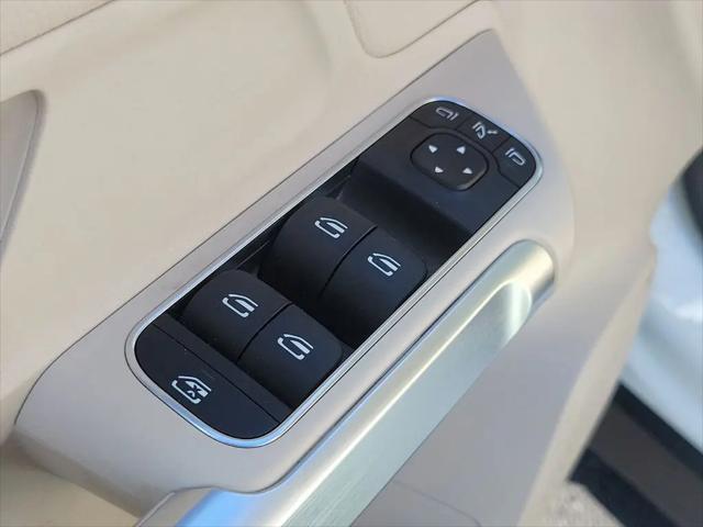2023 Mercedes-Benz GLB GLB 250
