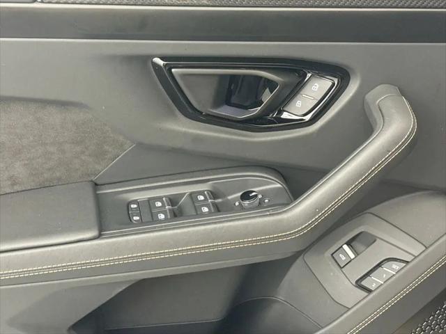 2024 Lamborghini Urus S