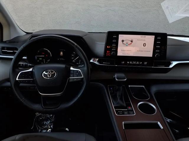 2023 Toyota Sienna XLE