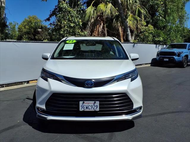 2023 Toyota Sienna XLE