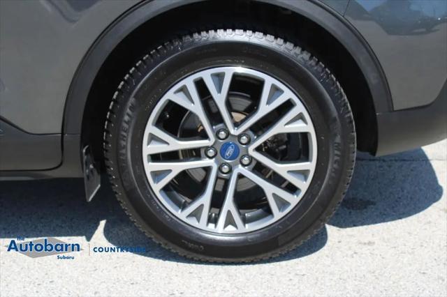 2020 Ford Escape SEL