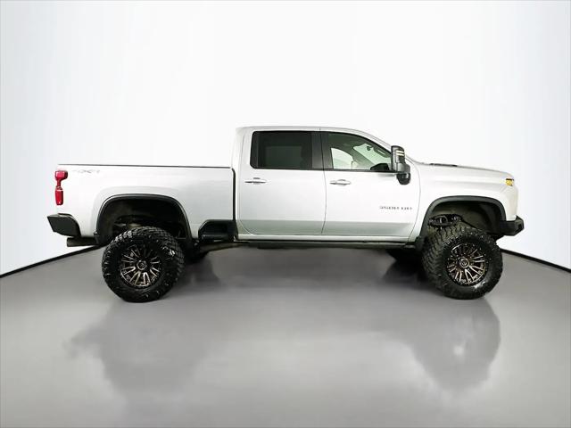 2022 Chevrolet Silverado 3500HD 4WD Crew Cab Standard Bed LT