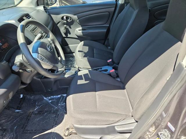 2016 Nissan Versa 1.6 S+