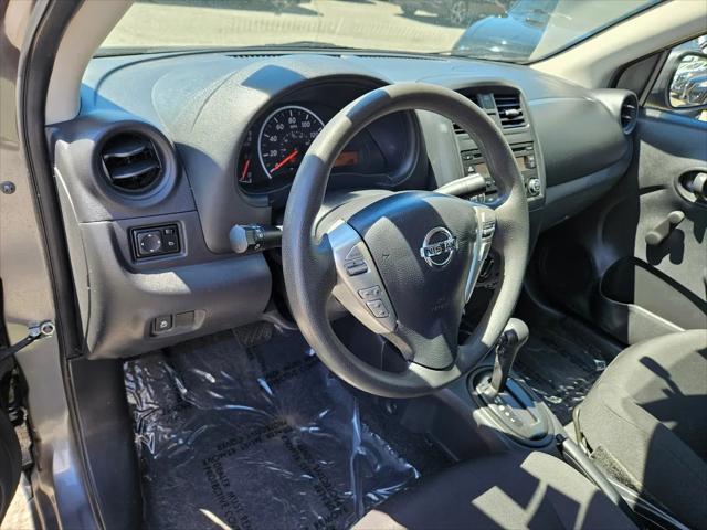 2016 Nissan Versa 1.6 S+