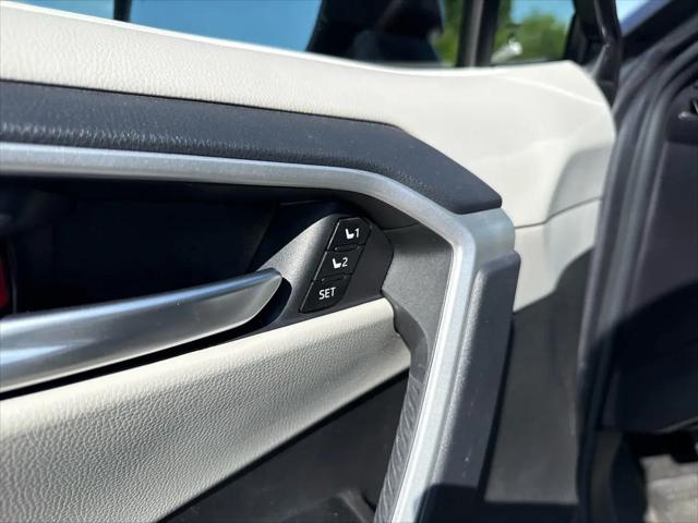 2025 Toyota RAV4 Hybrid XLE Premium
