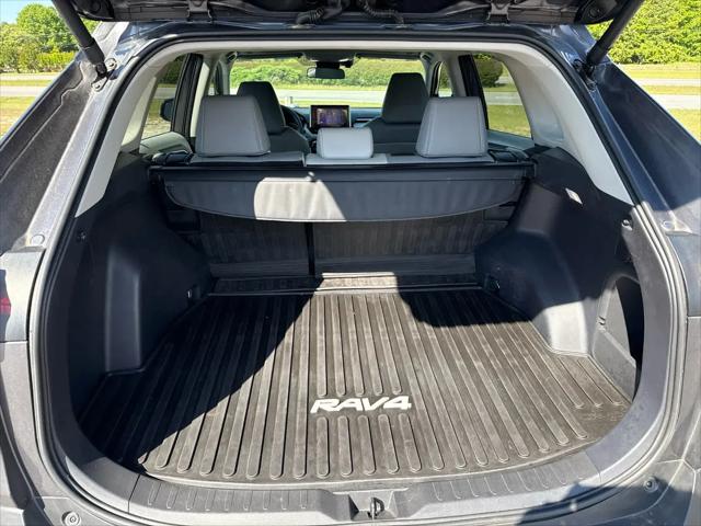 2025 Toyota RAV4 Hybrid XLE Premium