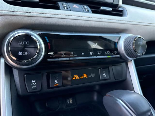 2025 Toyota RAV4 Hybrid XLE Premium