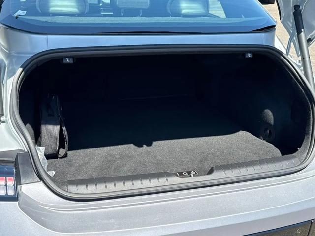 2024 Hyundai IONIQ 6 SE