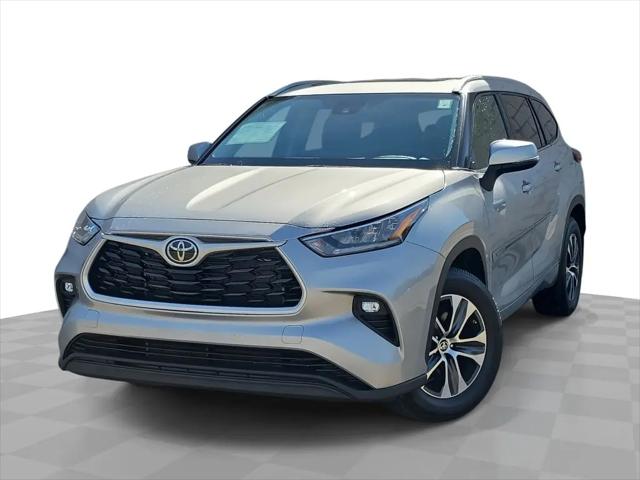 2022 Toyota Highlander XLE for sale in Milwaukee, WI