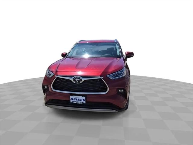 2022 Toyota Highlander Platinum