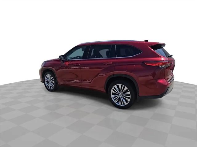 2022 Toyota Highlander Platinum