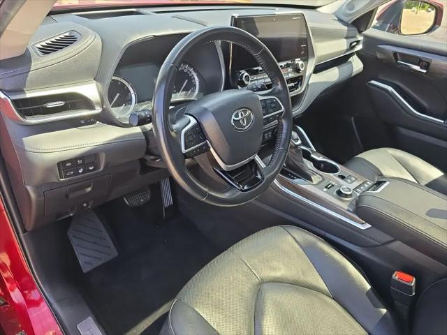 2022 Toyota Highlander Platinum