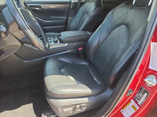 2022 Toyota Highlander Platinum