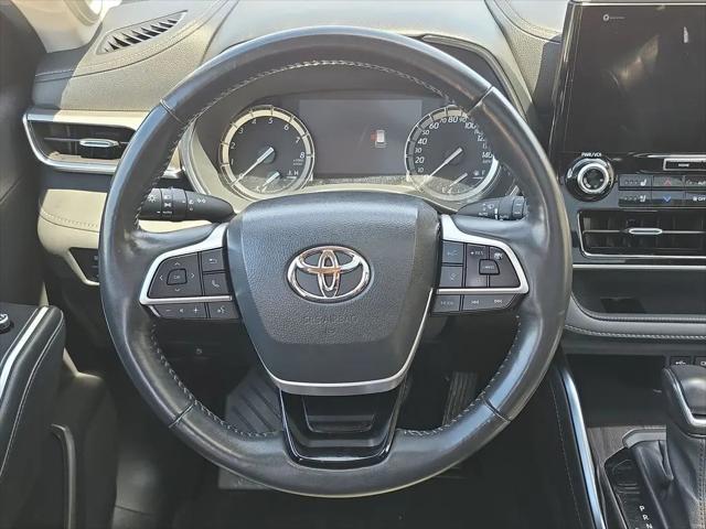 2022 Toyota Highlander Platinum