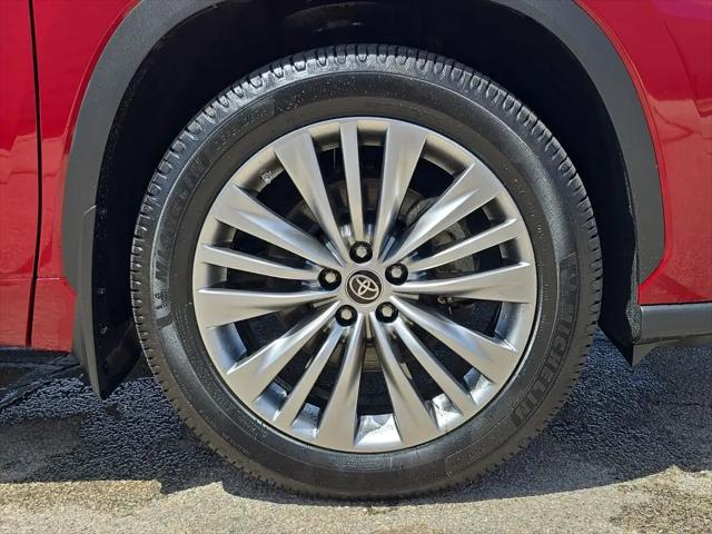 2022 Toyota Highlander Platinum