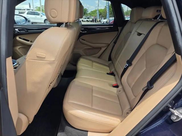 2019 Porsche Macan Macan
