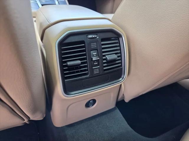 2019 Porsche Macan Macan