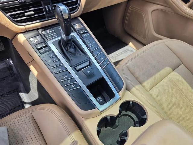 2019 Porsche Macan Macan