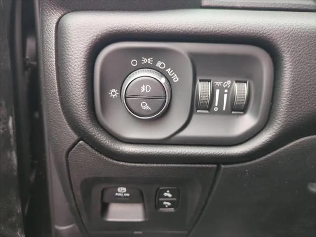 2026 Ram 1500 Big Horn Crew Cab 4x4 64 Box