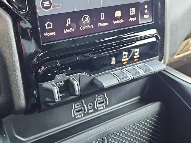 2026 Ram 1500 Big Horn Crew Cab 4x4 64 Box