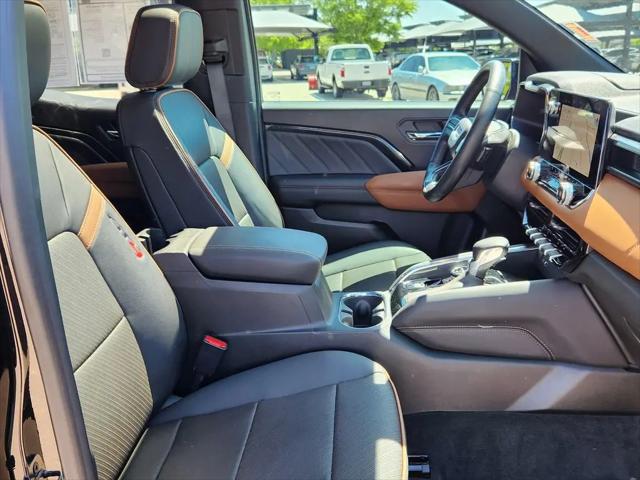 2023 GMC Canyon 4WD Crew Cab Short Box AT4