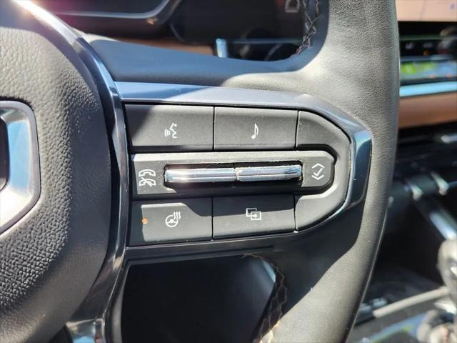 2023 GMC Canyon 4WD Crew Cab Short Box AT4
