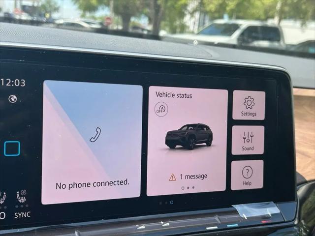 2026 Volkswagen Atlas SE with Technology