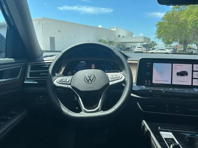 2026 Volkswagen Atlas SE with Technology