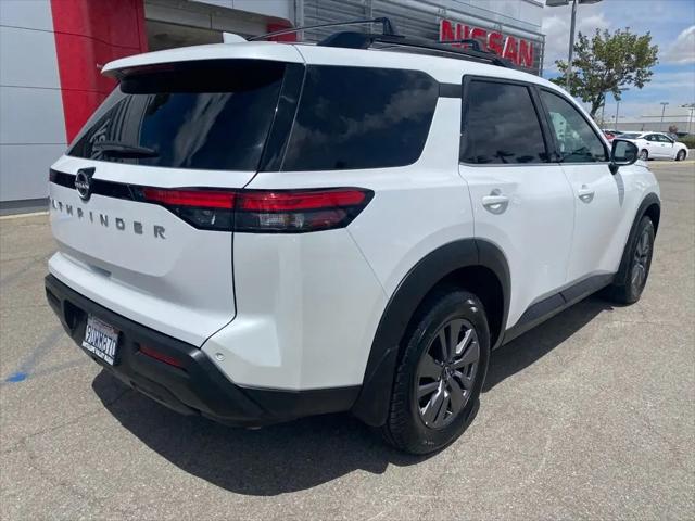 2025 Nissan Pathfinder SV FWD
