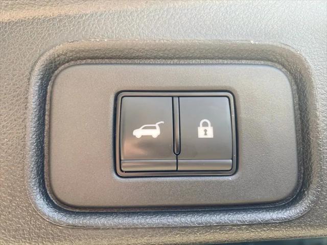 2025 Nissan Pathfinder SV FWD