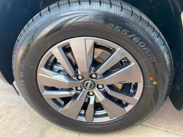 2025 Nissan Pathfinder SV FWD