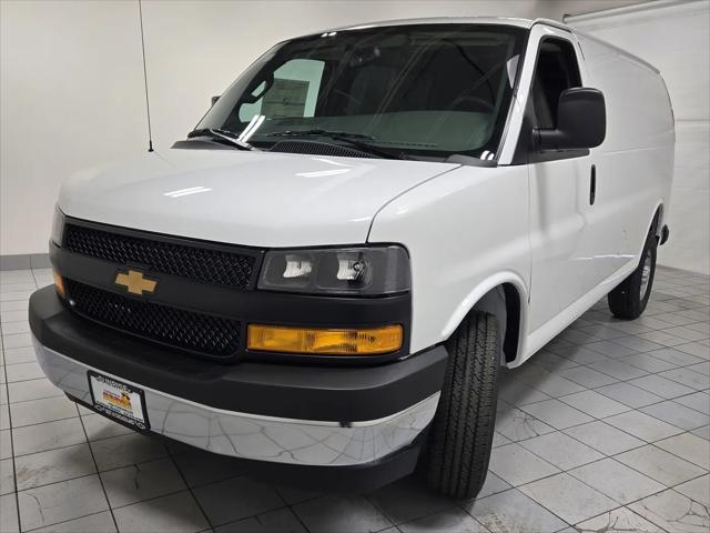 2026 Chevrolet Express Cargo Van 2500 Regular Wheelbase, WT, RWD