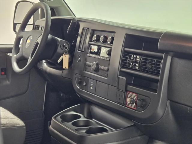 2026 Chevrolet Express Cargo Van 2500 Regular Wheelbase, WT, RWD