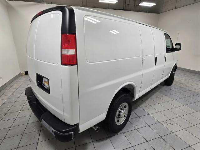 2026 Chevrolet Express Cargo Van 2500 Regular Wheelbase, WT, RWD