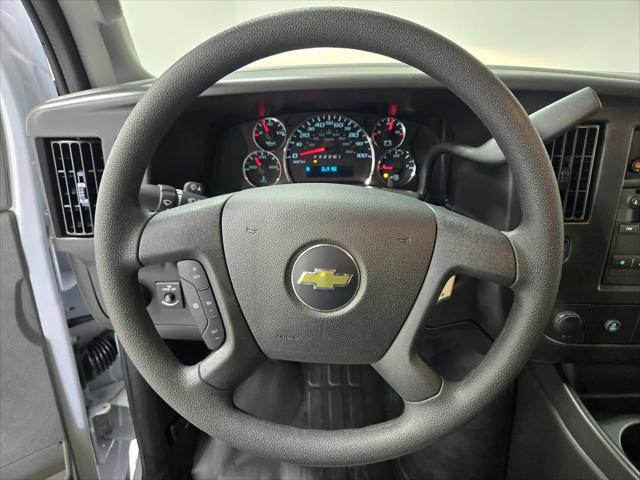 2026 Chevrolet Express Cargo Van 2500 Regular Wheelbase, WT, RWD