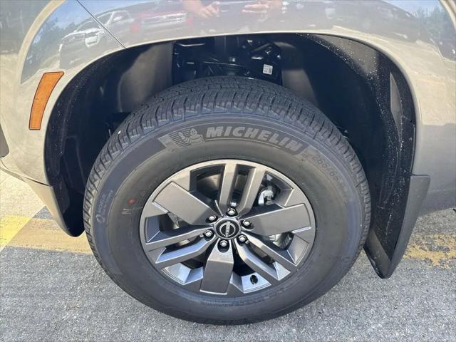 2026 Nissan Frontier Crew Cab SV 4x2