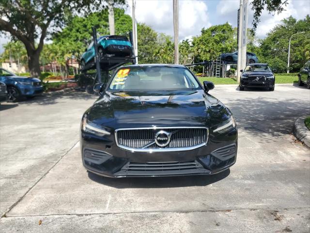 2019 Volvo S60 T5 Momentum