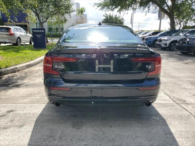 2019 Volvo S60 T5 Momentum
