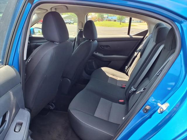 2024 Nissan Sentra SV Xtronic CVT