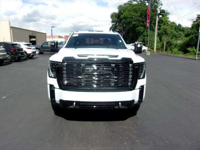 2026 GMC Sierra 2500HD Crew Cab, Standard Bed, Denali Ultimate, 4WD