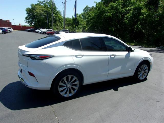 2026 Buick NV Avenir FWD