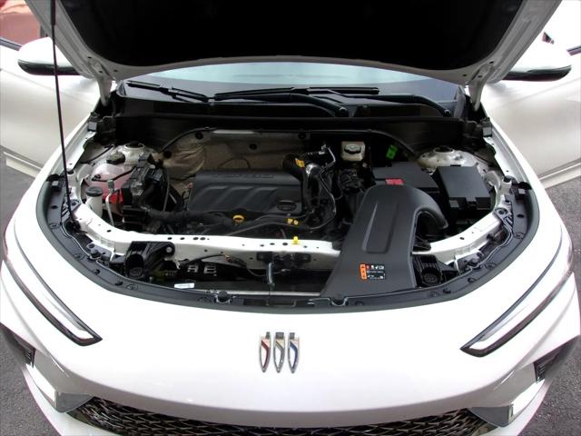 2026 Buick NV Avenir FWD