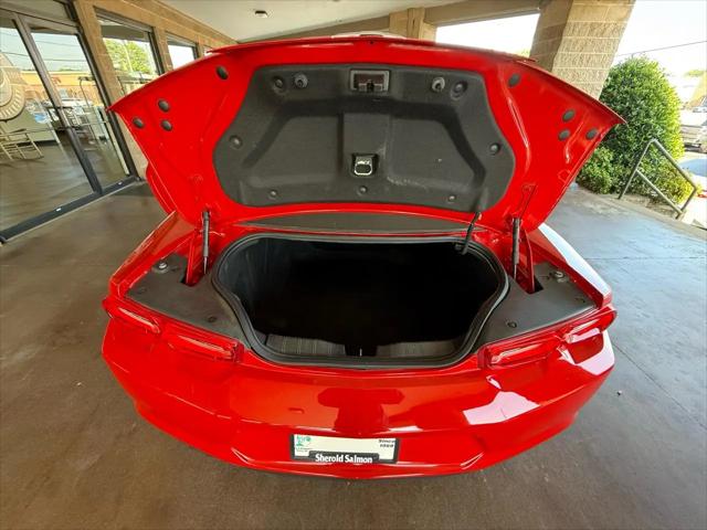 2020 Chevrolet Camaro RWD Coupe 1LT