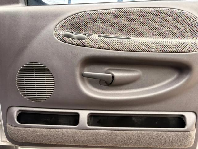 2001 Dodge Ram 2500 Base
